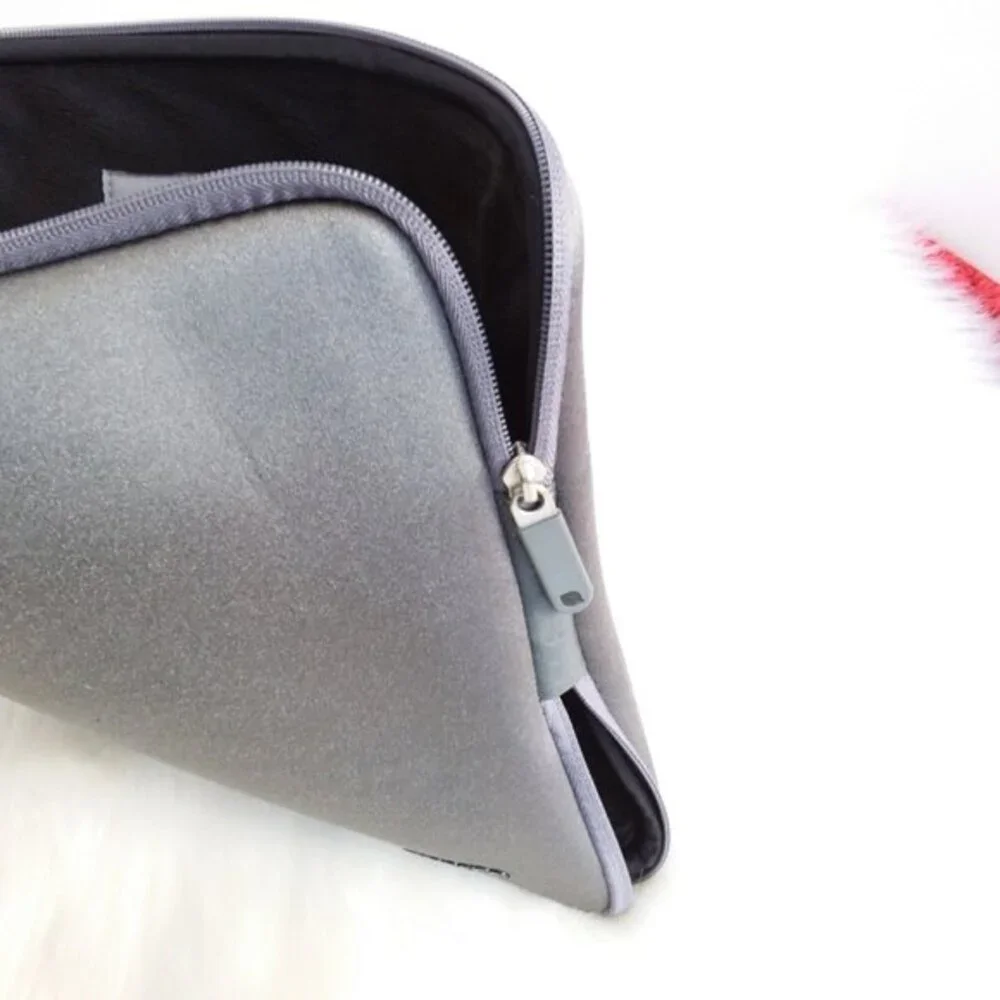 Incase Grey Laptop Zip Zip Case Soft Interior